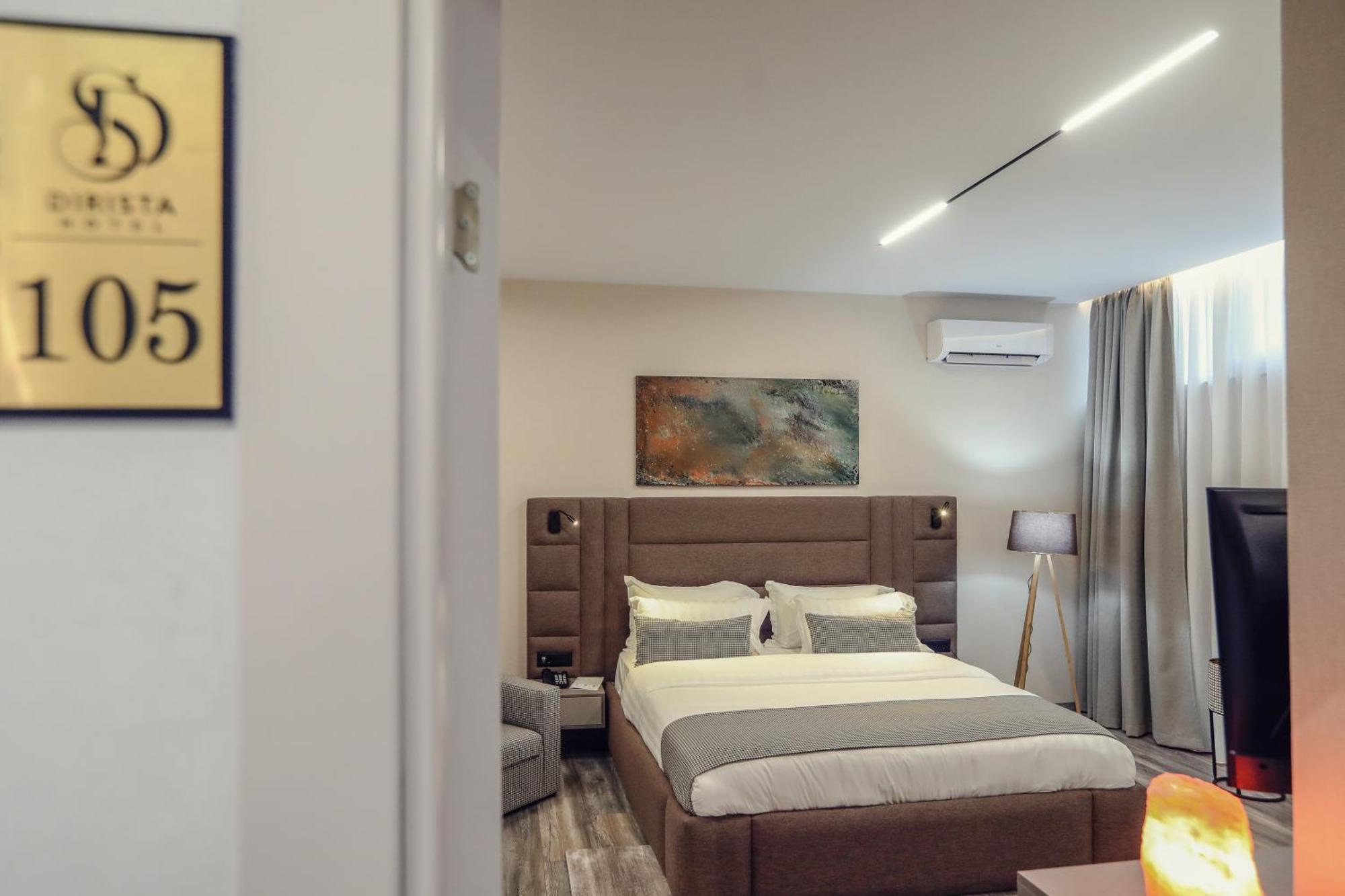 Hotel Dirista Shkoder Ngoại thất bức ảnh