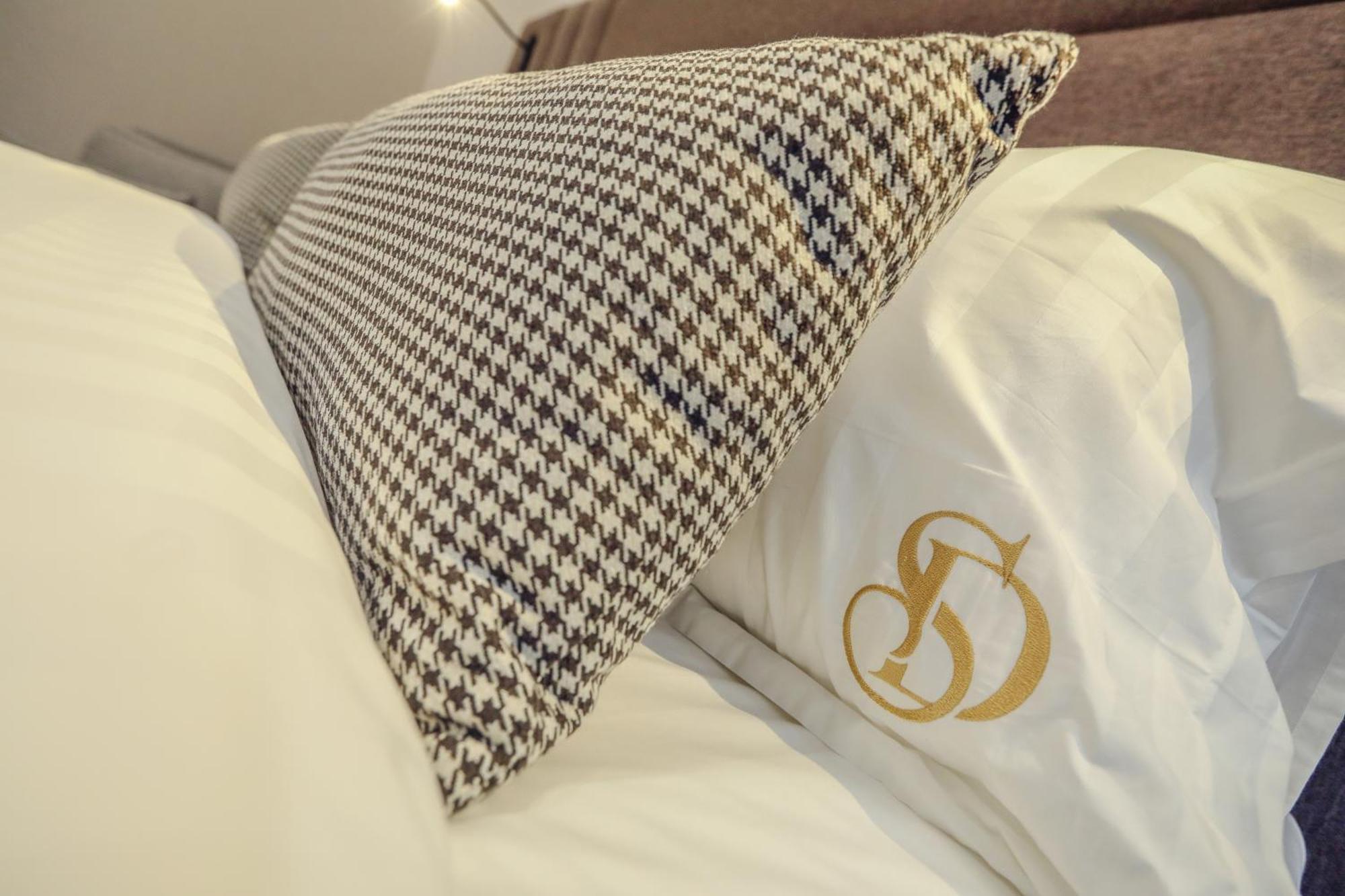 Hotel Dirista Shkoder Ngoại thất bức ảnh