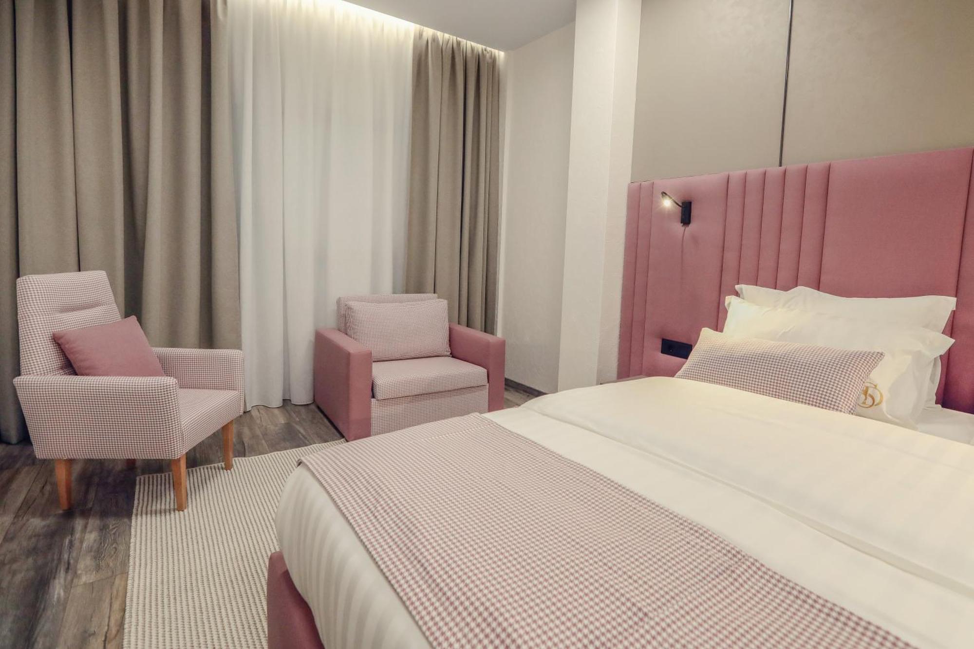 Hotel Dirista Shkoder Ngoại thất bức ảnh