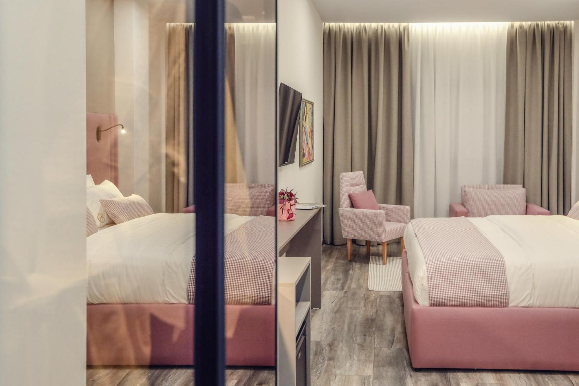 Hotel Dirista Shkoder Ngoại thất bức ảnh